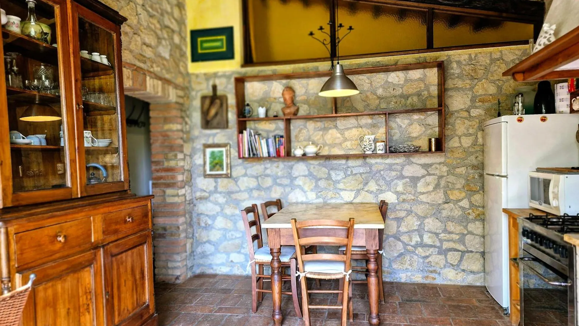 Apartment Olivo At Pietraie A Cottage With Many Flowers In The Valley Montecastelli Pisano