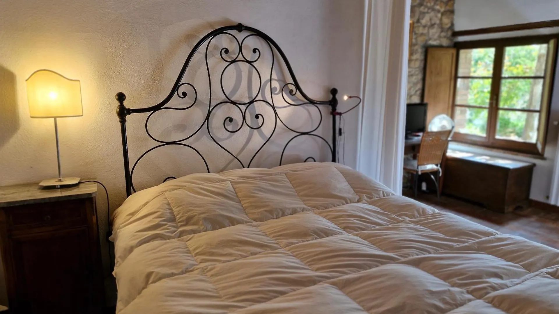 Olivo At Pietraie A Cottage With Many Flowers In The Valley Montecastelli Pisano Apartment