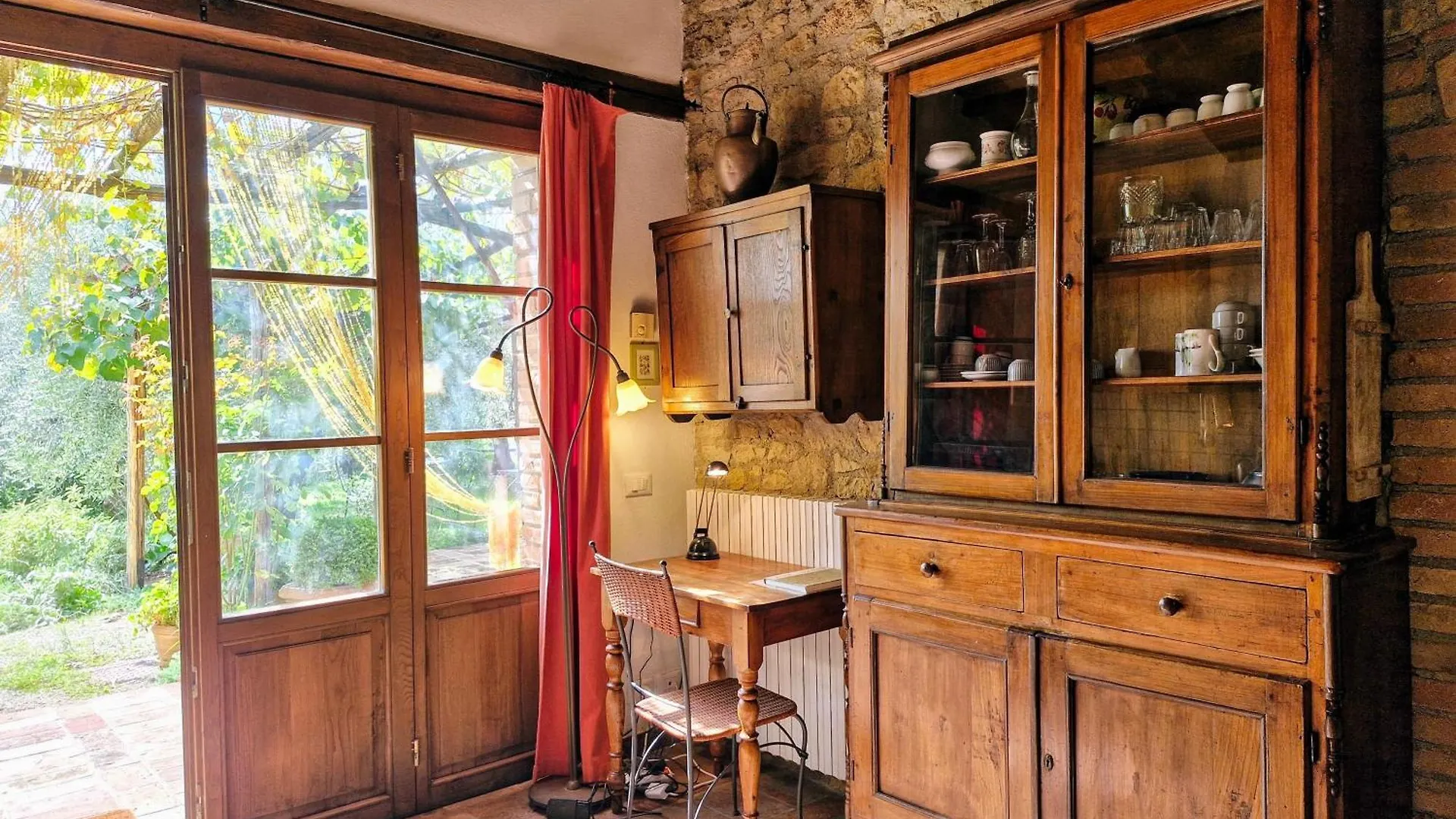 Olivo At Pietraie A Cottage With Many Flowers In The Valley Montecastelli Pisano